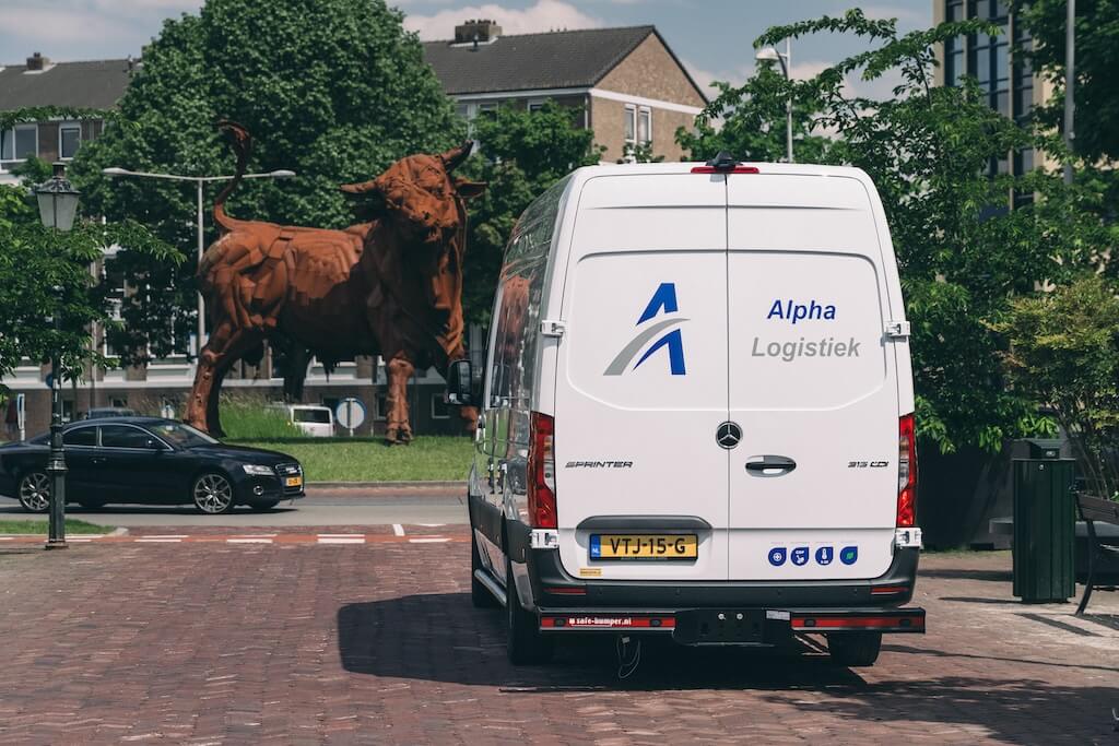 Alpha Logistiek gaat de grens over